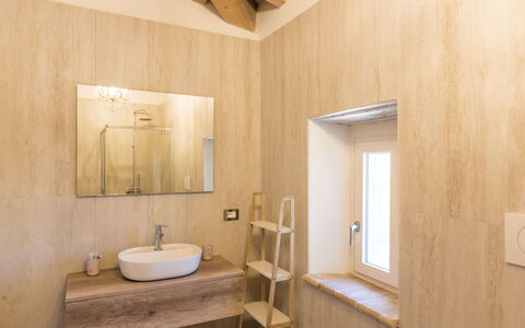 Lago di Vico 629: Flooring, Wall, Floor, Wood, Plumbing Fixture, Interior Design, Bathroom Sink, Sink, Bathroom, Ceiling