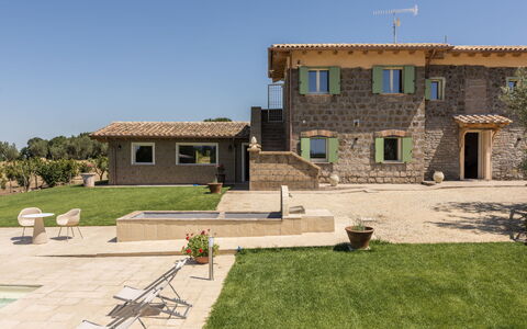Lago di Vico 629: Home, Roof, Estate, Cottage, Farmhouse, Lawn, Garden, Backyard, Yard, Villa