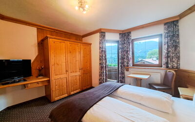 Accommodation:&nbsp;Schatzberg 606.4