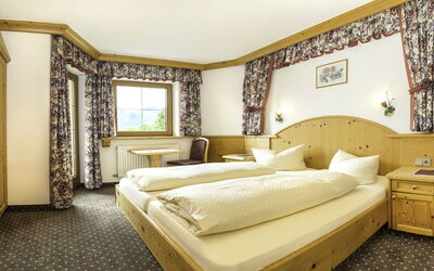 Accommodation:&nbsp;Schatzberg 606.4