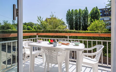 Annabel: Furniture, Interior Design, Chair, Outdoor Furniture, Natural Material, Shade, Outdoor Table, Design, Restaurant, Kitchen & Dining Room Table