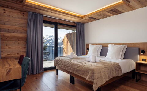 La Rosière 620: Wood, Hardwood, Plank, Wood Stain, Lumber, Plywood, Wood Flooring, Bedroom, Balcony, Hotel
