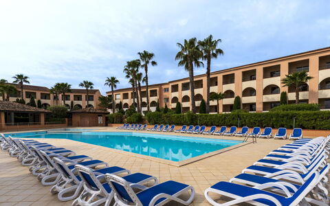 Bravone 610: Resort, Swimming Pool, Outdoor Furniture, Hacienda, Hotel, Shade, Eco Hotel, Estate, Villa