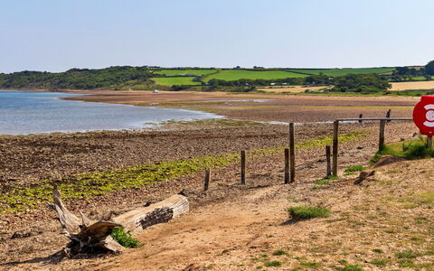 Seascape: Water, Body Of Water, Coast, Horizon, Ecoregion, Coastal And Oceanic Landforms, Bank, Shore, Beach, Sea