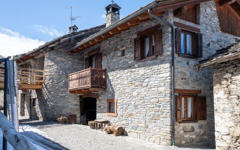Les Combes 6: House, Roof, Door, Cottage, Home, Human Settlement, Stone Wall, Village, Mountain Village