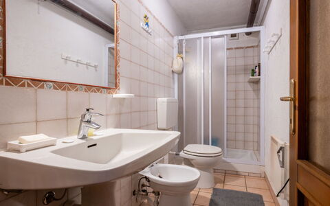 Les Combes 6: Flooring, Interior Design, Floor, Furniture, Room, Plumbing Fixture, Ceiling, Sink, Bathroom, Apartment