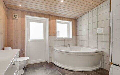 Nakke - 900M from the Sea: Flooring, Interior Design, Wood, Floor, Ceiling, Plumbing Fixture, Bathroom, Room, Plumbing, Tap