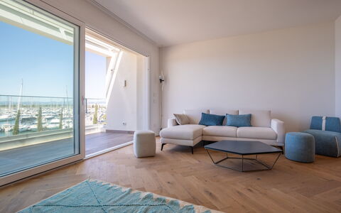 Porto di Luce Luxury, Jacuzzi and Seaview: Floor, Flooring, Wood Flooring, Furniture, Apartment, Chair, Hardwood, Laminate Flooring, Wood Stain, Living Room