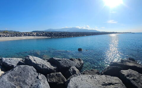 Baia di Tempsa Beach and Sea: Blue, Water, Body Of Water, Water Resources, Rock, Horizon, Coast, Coastal And Oceanic Landforms, Sea, Shore