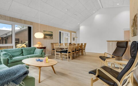 Ylermi - 600M from the Sea: Flooring, Interior Design, Floor, Wood, Wood Flooring, Ceiling, Furniture, Living Room, Laminate Flooring, Couch