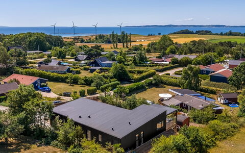Hubertina - 900M from the Sea: Residential Area, Bird'S-Eye View, Landscape, Land Lot, Roof, Plain, Home, Human Settlement, Rural Area, Suburb