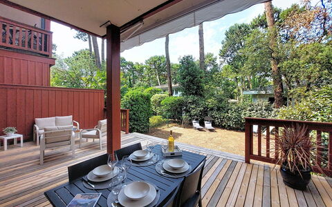 Beau Séjour: Wood, Porch, Floor, Deck, Hardwood, Wood Stain, Wood Flooring, Shade, Eco Hotel, Resort
