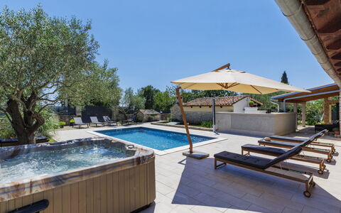 Happy: Residential Area, Hill, House, Home, Resort, Mountain Range, Eco Hotel, Hill Station, Estate, Villa