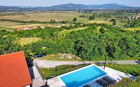 Marija: Residential Area, Hill, House, Home, Resort, Mountain Range, Eco Hotel, Hill Station, Estate, Villa