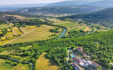 Ana: Residential Area, Hill, House, Home, Resort, Mountain Range, Eco Hotel, Hill Station, Estate, Villa