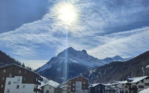 Allalinblick: Mountainous Landforms, Mountain, Snow, Mountain Range, Winter, Hill, Hill Station, Highland, Terrain, Glacial Landform