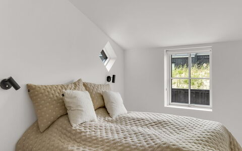 Thorlef - 500M from the Sea: Bedroom, Bed, Wall, Interior Design, Bedding, Ceiling, Bed Sheet, Linens, Furniture, Floor