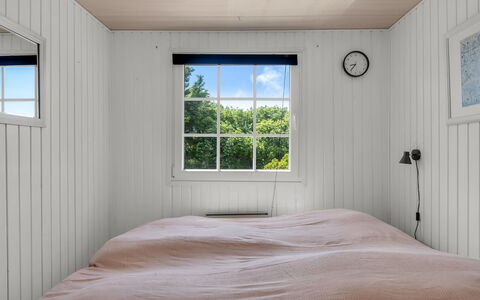 Isabel - 650M from the Sea: Wood, Bedroom, Flooring, Floor, Interior Design, Bed Sheet, Ceiling, Bed, Bedding, Linens