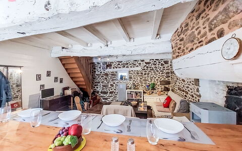 Le Bourg Tressé: Wall, Furniture, Home, Cottage, Chair, Design, Kitchen & Dining Room Table, Houseplant, Kitchen