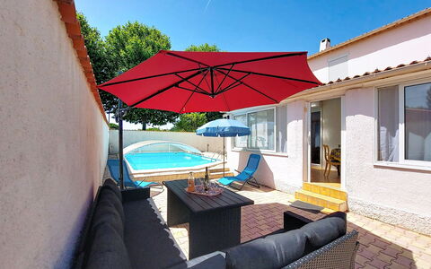 L Escapade Orangeoise: Outdoor Furniture, Swimming Pool, Furniture, Shade, Umbrella, Chair, Outdoor Table, Resort, Houseplant, Eco Hotel