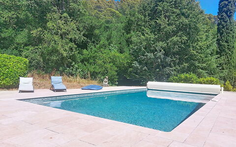 Les Sources: House, Home, Flowerpot, Roof, Residential Area, Door, Composite Material, Flagstone, Houseplant