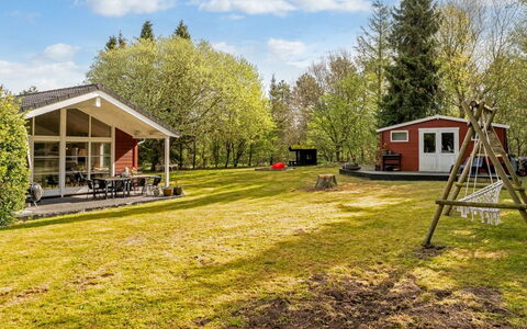 Marjanna - 700M to the Fjord: Swimming Pool, Farmhouse, Estate, Villa, Resort, Hacienda, Eco Hotel, Backyard