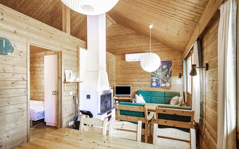 Naavarinne: Wood, Ceiling, Interior Design, Home, House, Flooring, Floor, Cottage, Log Cabin, Room
