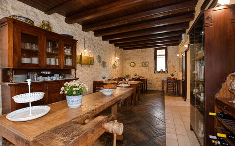 La Muraglia: Furniture, Interior Design, Wall, Wood, Flooring, Table, Kitchen & Dining Room Table, Ceiling, Dining Room, Floor
