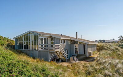 Elsamaria - 400M from the Sea