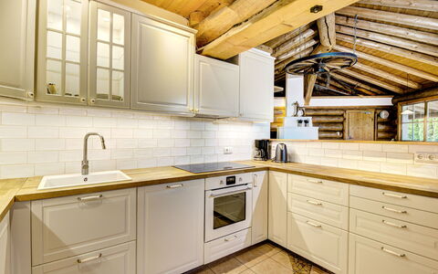 Kaprun 614: Kitchen, Countertop, Kitchen Appliance, Cabinetry, Flooring, Interior Design, Major Appliance, Wood, Sink, Ceiling