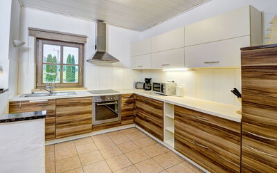 Accommodation:&nbsp;Edelweiss Suite 9 614.9