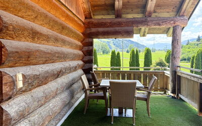 Accommodation:&nbsp;Edelweiss Deluxe 10 614.10