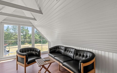 Eufemia - 2.8Km from the Sea: Wood, Flooring, Furniture, Wood Flooring, Floor, Interior Design, Ceiling, Living Room, Couch, Hardwood