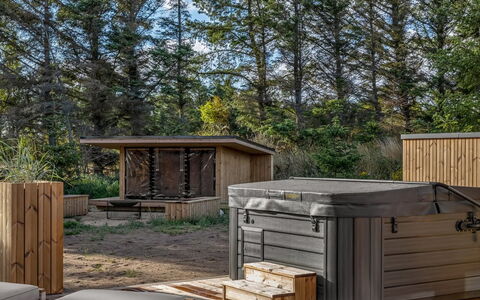 Huldrik - 900M from the Sea: Wood, Shed, Log Cabin, Garden Buildings, Hardwood, Wood Stain, Plank, Garden, Deck, Outdoor Structure