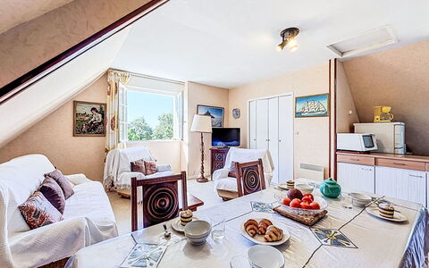 Le Kerguero: Furniture, Interior Design, Flooring, Floor, Table, Wood, Ceiling, Chair, Room, Couch