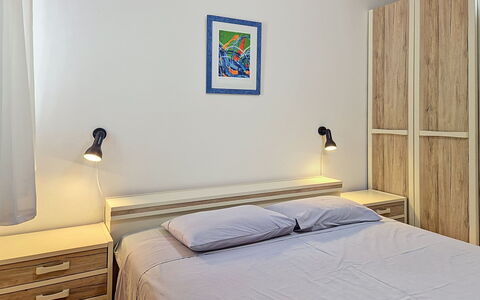 Robi 1: Furniture, Interior Design, Flooring, Floor, Table, Wood, Ceiling, Chair, Room, Couch