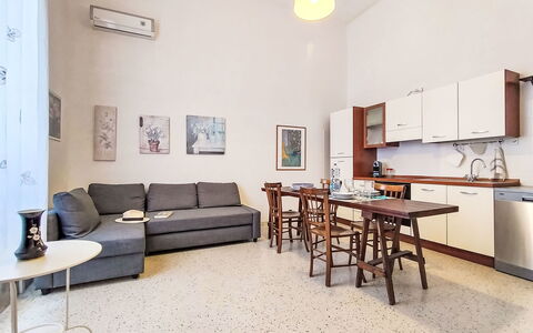 Dimora Avola Centro: Furniture, Interior Design, Flooring, Floor, Table, Wood, Ceiling, Chair, Room, Couch