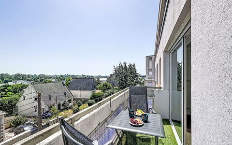 Résidence de la Mer: Residential Area, Apartment, Urban Design, Balcony, Condominium, Landscaping, Courtyard, Daylighting, Walkway