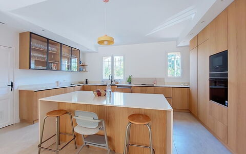 La Villa Nana: Furniture, Interior Design, Apartment, Floor, Flooring, Table, Chair, Living Room, Room, Home