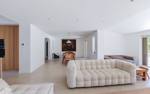 La Villa Nana: Furniture, Interior Design, Apartment, Floor, Flooring, Table, Chair, Living Room, Room, Home