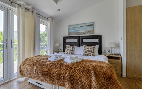 Loch Ness View (Lodge 11): Furniture, Interior Design, Apartment, Floor, Flooring, Table, Chair, Living Room, Room, Home