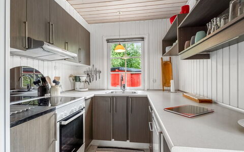 Aiske - 700M from the Sea: Kitchen, Kitchen Appliance, Countertop, Wood, Major Appliance, Interior Design, Flooring, Ceiling, Home Appliance, Furniture