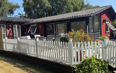 Aiske - 700M from the Sea: House, Roof, Cottage, Home, Fence, Picket Fence, Home Fencing, Siding, Porch, Garden