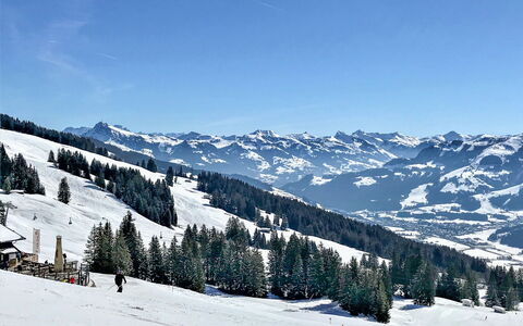 Das Weidach: Sky, Snow, Mountainous Landforms, Mountain, Winter, Mountain Range, Glacial Landform, Terrain, Highland, Hill Station