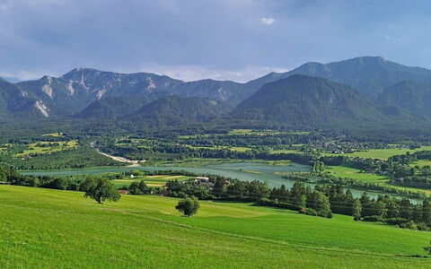 Karawanken Panorama: Mountainous Landforms, Mountain, Green, Hill, Natural Landscape, Mountain Range, Highland, Grassland, Landscape, Cloud