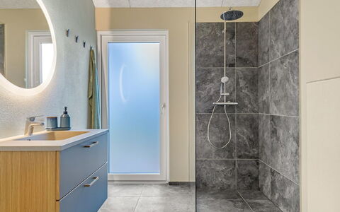 Illona - 200M from the Sea: Flooring, Floor, Plumbing Fixture, Interior Design, Bathroom, Plumbing, Tile, Bathroom Cabinet, Shower, Composite Material