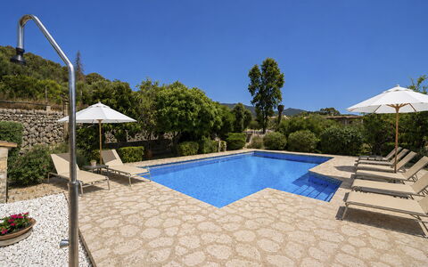 Can Toni: Swimming Pool, Flagstone, Outdoor Furniture, Shade, Landscaping, Garden, Resort, Design, Sunlounger, Tile