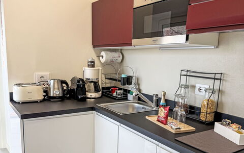 Colazza 100: Kitchen Appliance, Kitchen, Countertop, Major Appliance, Home Appliance, Small Appliance, Kitchen Stove, Interior Design, Stove, Cabinetry