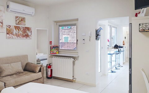 Colazza 100: Furniture, Interior Design, Flooring, Floor, Ceiling, Room, Apartment, Lighting, Home, Living Room