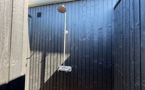 Selvi - 500M from the Sea: Composite Material, Plank, Hardwood, Siding, Wood Stain, Aluminium